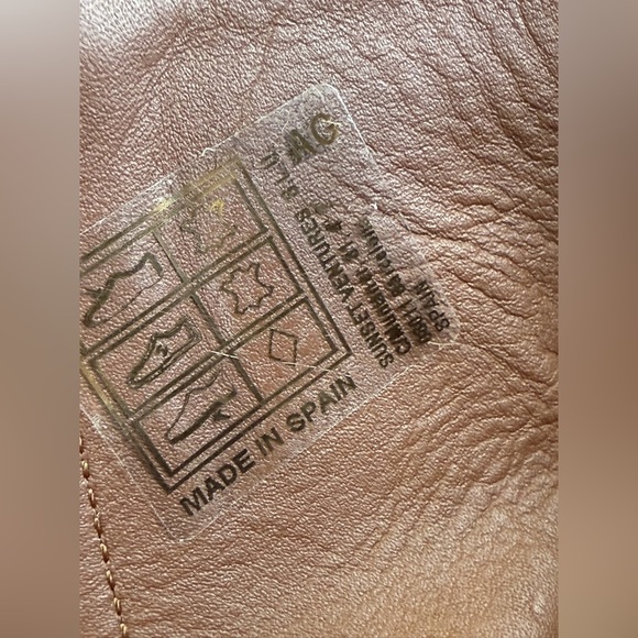 ALOHAS SOUTH BICOLOR LEATHER ANKLE BOOTS IN CAMEL BEIGE MSRP $306.00 Size 7-7.5 - Picture 8 of 11